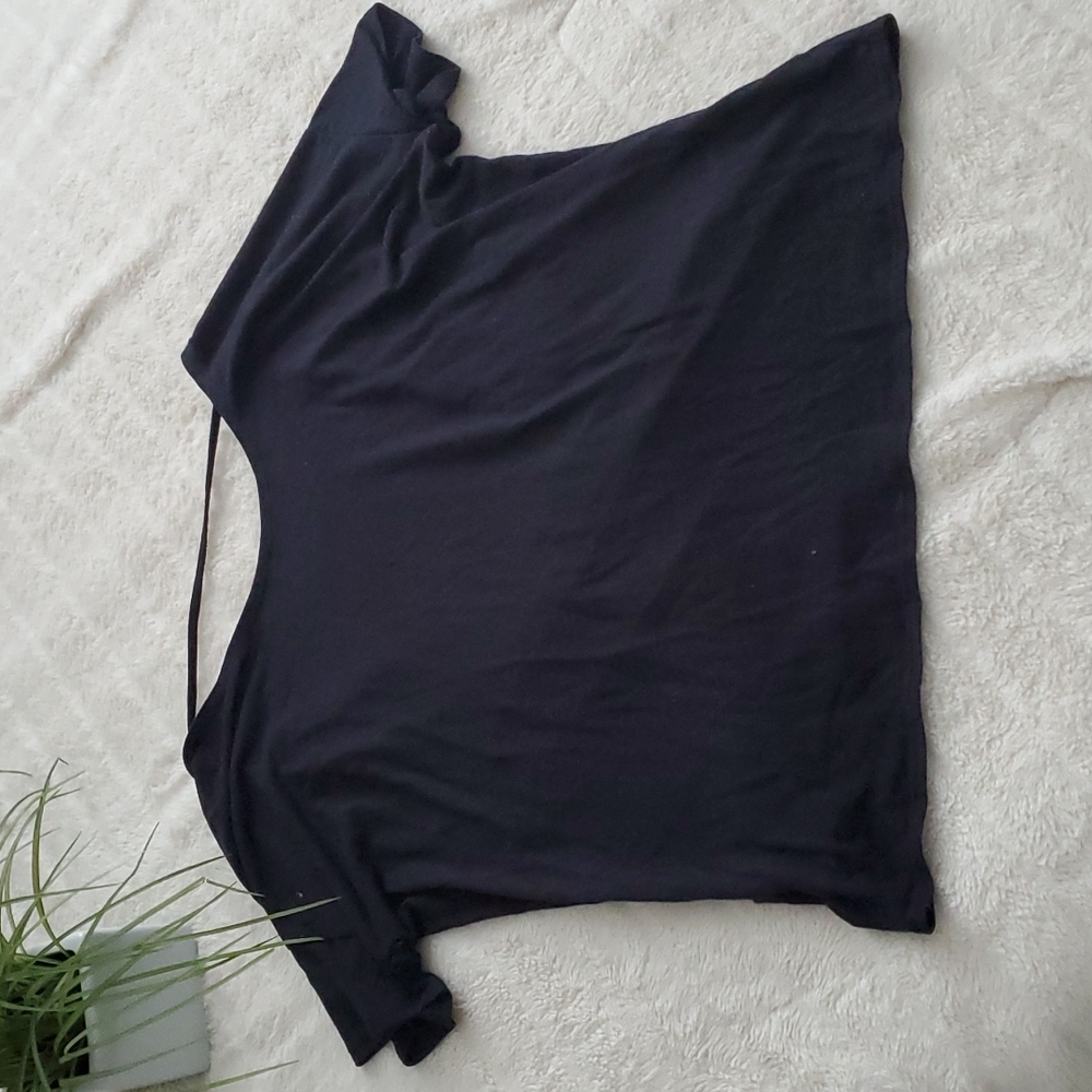 Open back tshirt